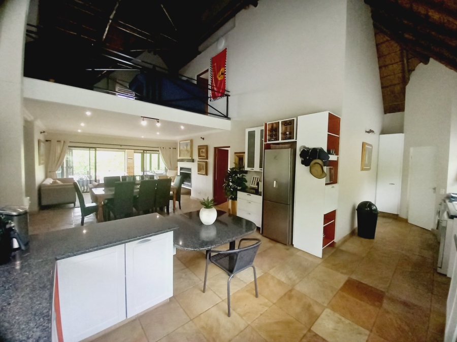 4 Bedroom Property for Sale in Boschenvaal River Front Lodges Free State